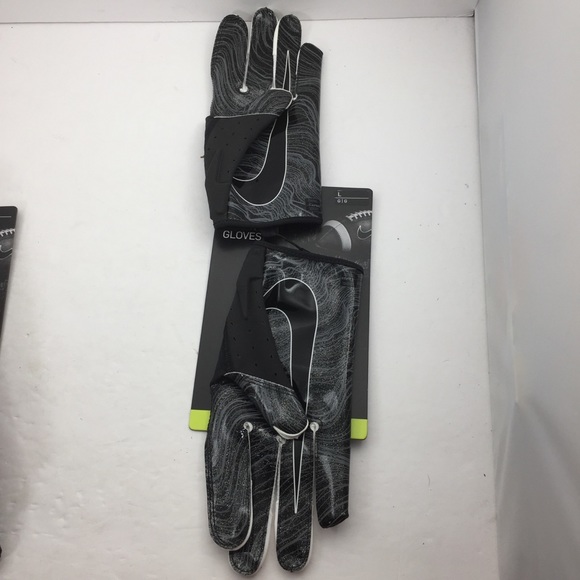 New Nike Vapor Jet 5.0 Football Glove Black Silver - Picture 2 of 7